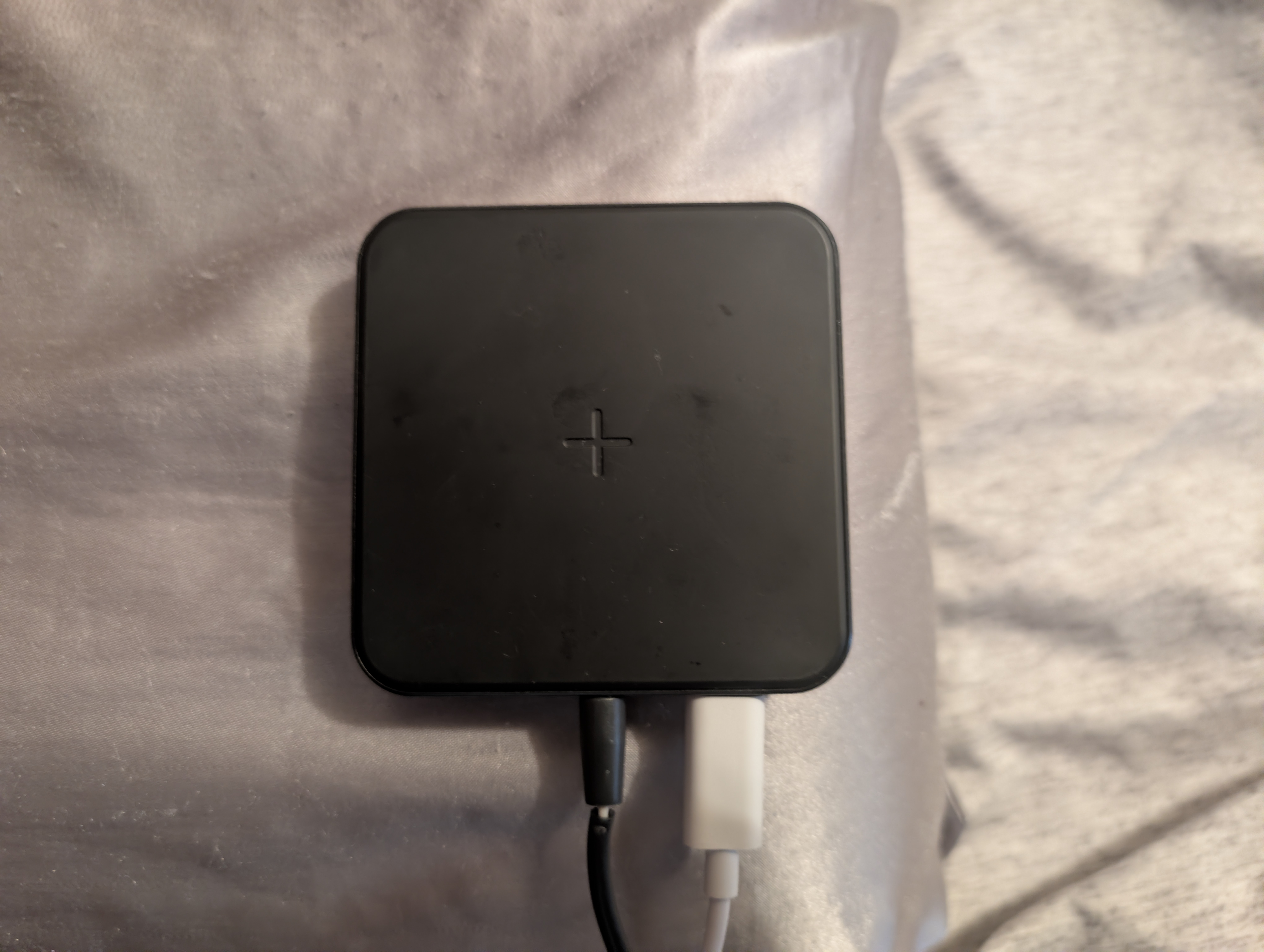 phone stand with square charger